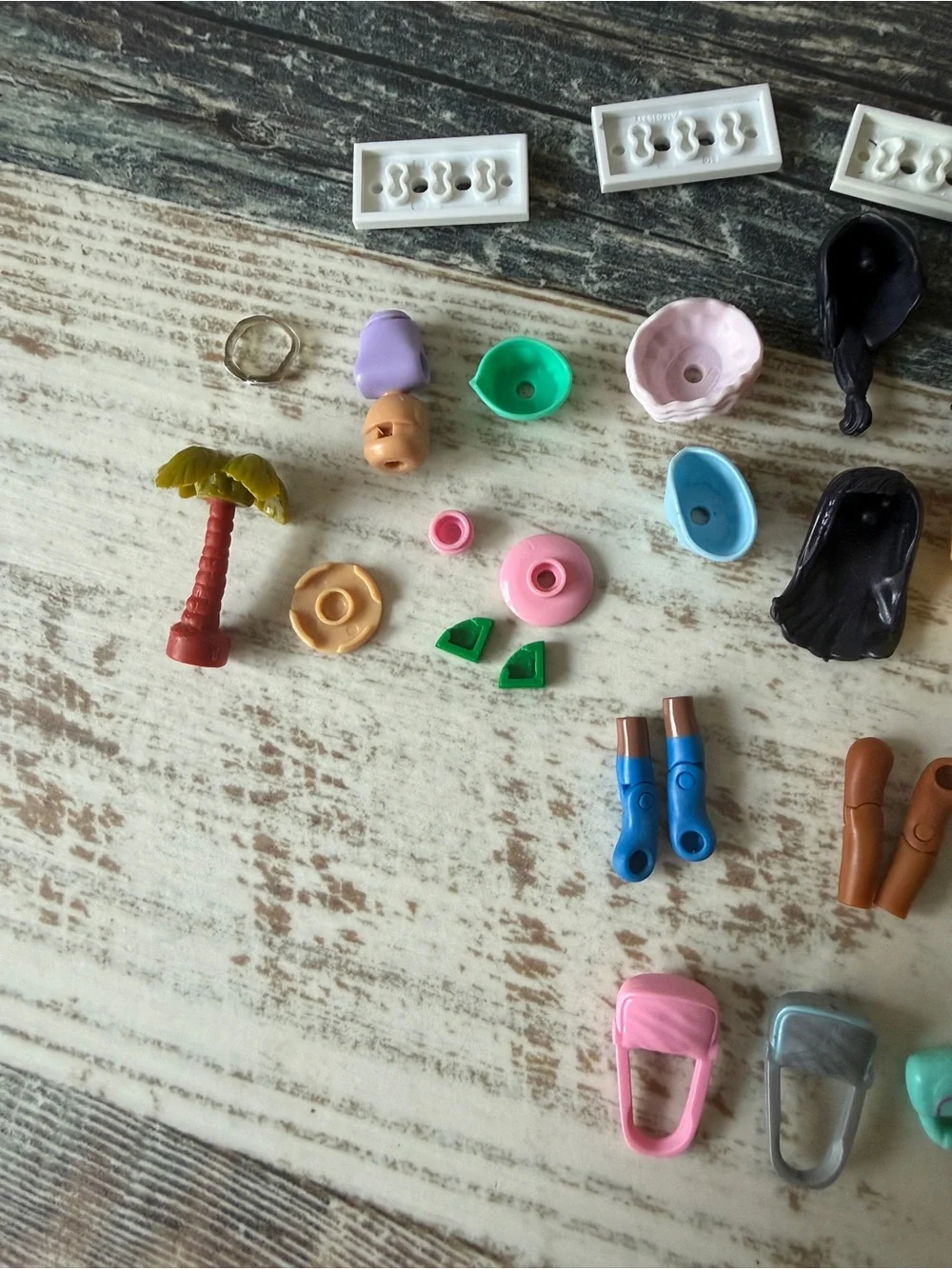 MegaBloks AMERICAN GIRL Doll Various FIGURES & Brick - PARTS Lot COMPLETERS Only